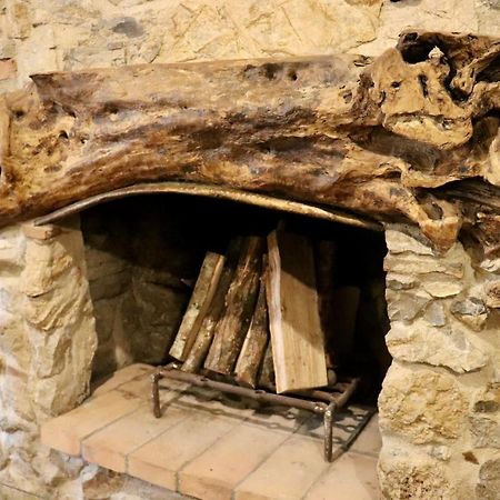 شقة La Casa Del Teatro Campiglia dʼOrcia المظهر الخارجي الصورة
