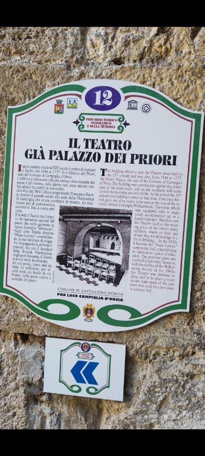 شقة La Casa Del Teatro Campiglia dʼOrcia المظهر الخارجي الصورة