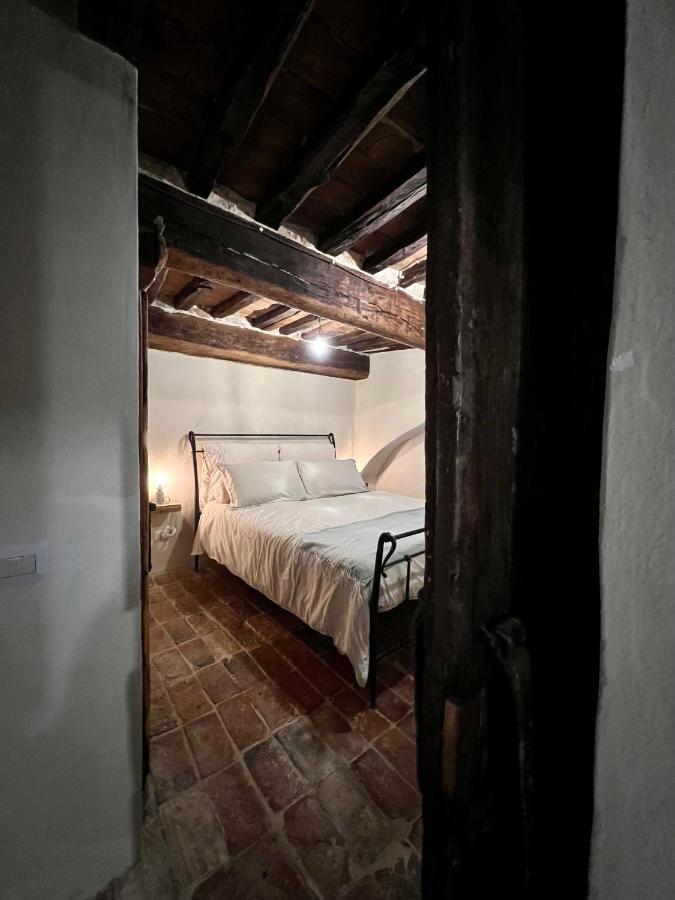 شقة La Casa Del Teatro Campiglia dʼOrcia المظهر الخارجي الصورة