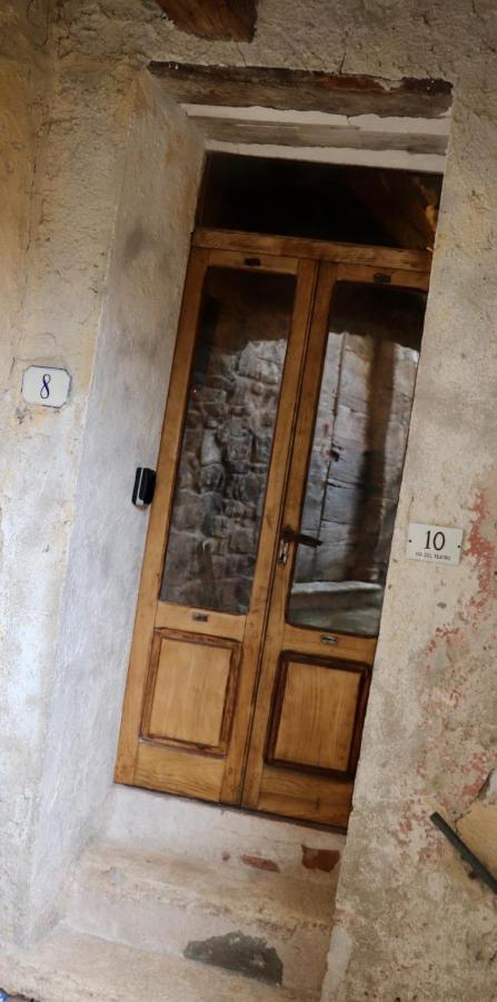 شقة La Casa Del Teatro Campiglia dʼOrcia المظهر الخارجي الصورة