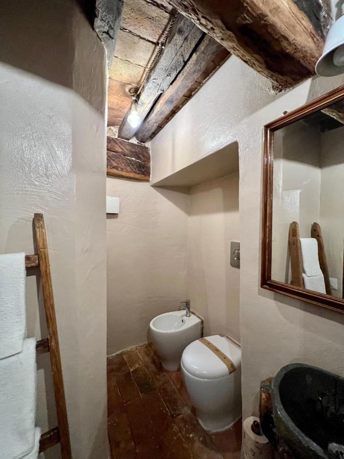 شقة La Casa Del Teatro Campiglia dʼOrcia المظهر الخارجي الصورة