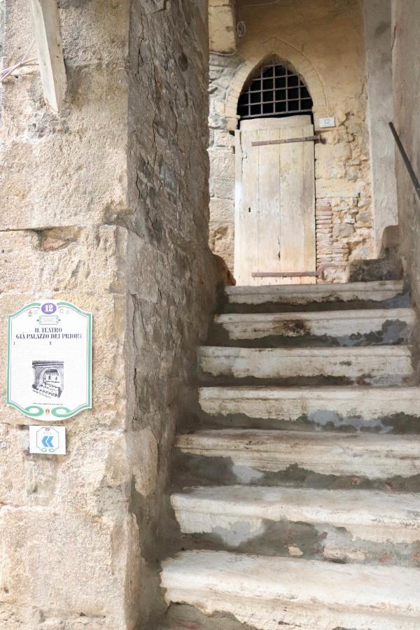 شقة La Casa Del Teatro Campiglia dʼOrcia المظهر الخارجي الصورة