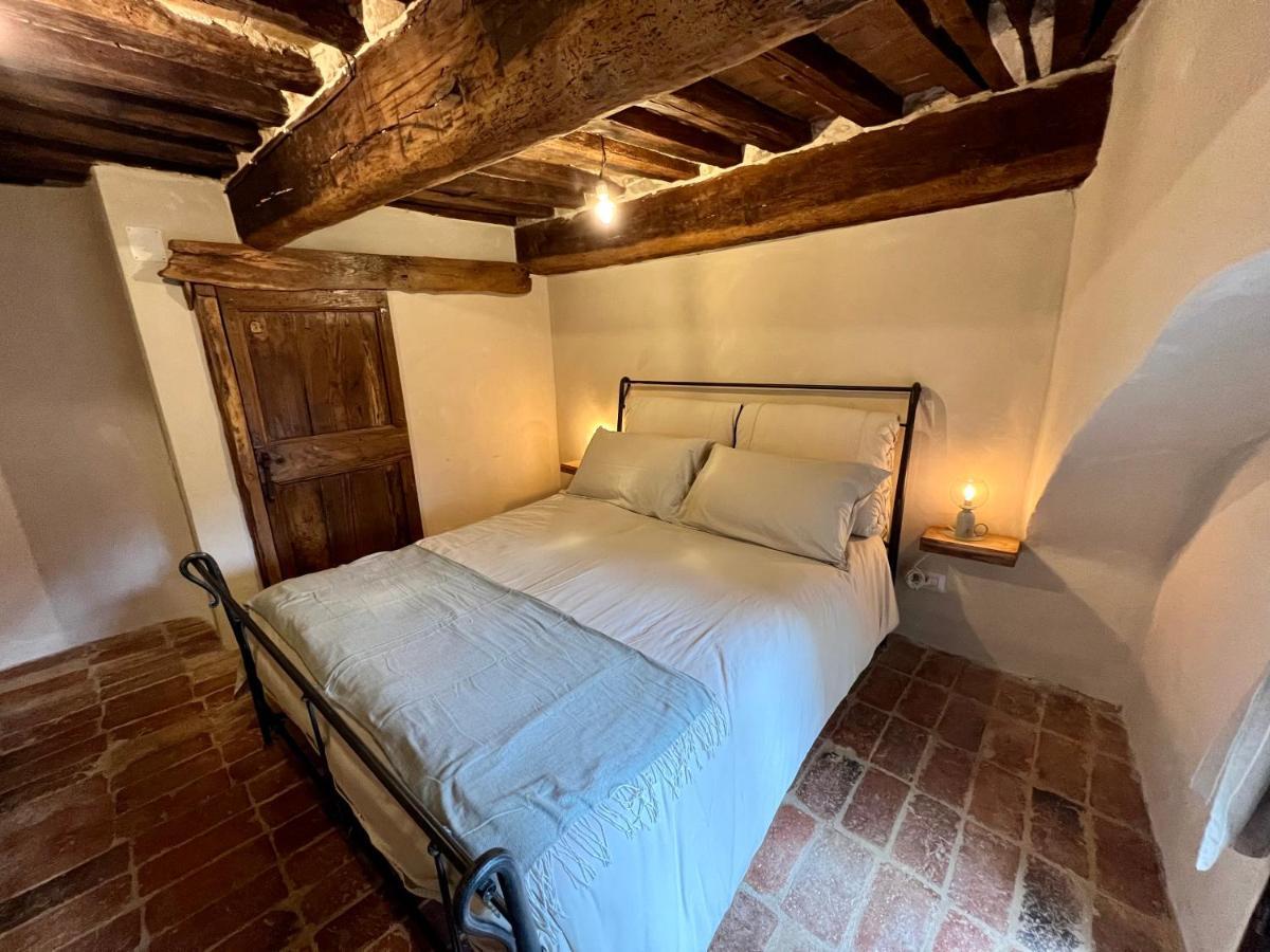 شقة La Casa Del Teatro Campiglia dʼOrcia المظهر الخارجي الصورة